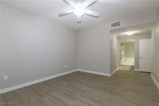 Photo #5: 2495430 Listing 