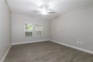 Photo #6: 2495430 Listing 