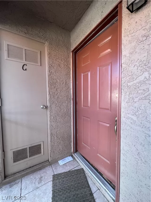 MLS: 2495441 Condo For Sale