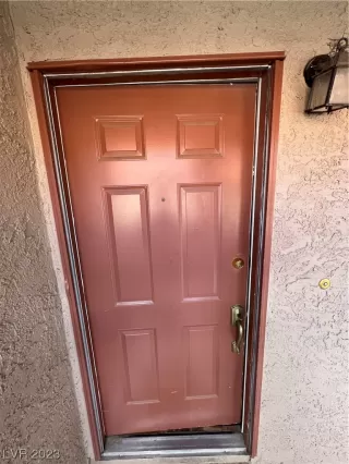 Photo #1: 2495441 Listing 