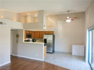 Photo #1: 2495484 Listing