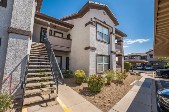 MLS: 2495524 Condo For Sale