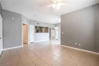 Photo #5: 2495524 Listing 