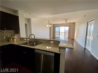 Photo #2: 2495586 Listing 
