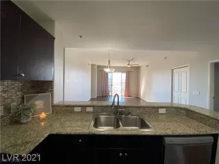 Photo #4: 2495586 Listing 