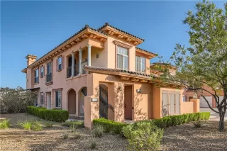 Photo #2: 2495595 Listing