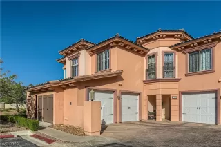 Photo #3: 2495595 Listing