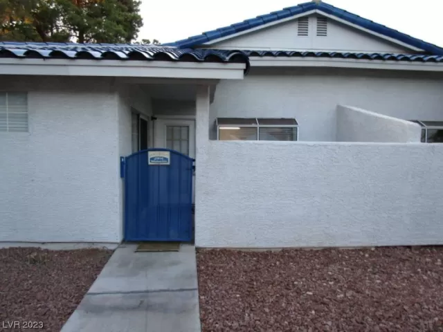 MLS: 2495679 Condo For Sale