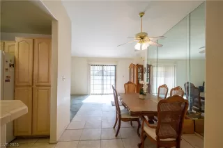 Photo #4: 2495686 Listing