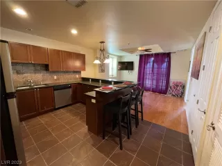 Photo #1: 2495687 Listing