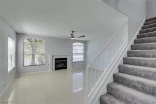 Photo #6: 2495707 Listing 