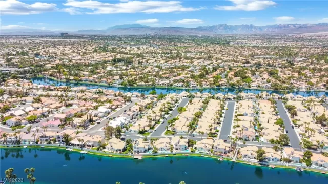 MLS: 2495724 Condo For Sale