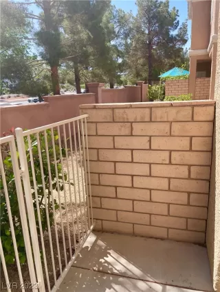 Photo #3: 2495734 Listing 