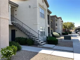 Photo #1: 2495741 Listing