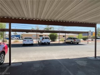 Photo #2: 2495762 Listing