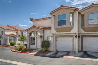 Photo #3: 2495768 Listing 