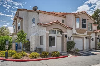 Photo #5: 2495768 Listing 