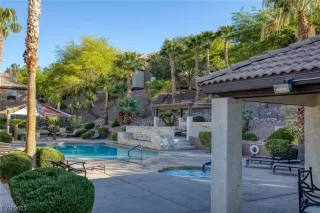 Photo #1: 2495780 Listing 