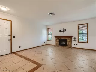 Photo #1: 2495789 Listing 