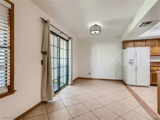 Photo #2: 2495789 Listing 