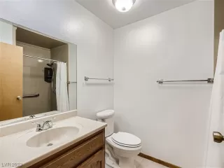 Photo #6: 2495789 Listing 