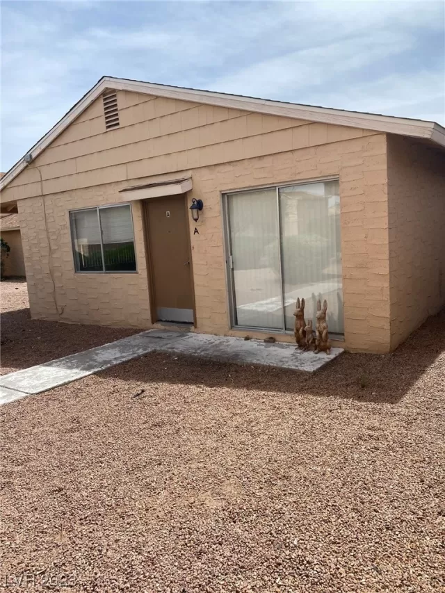 MLS: 2495799 Condo For Sale