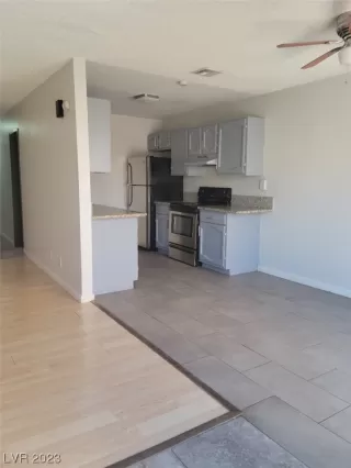 Photo #2: 2495799 Listing 