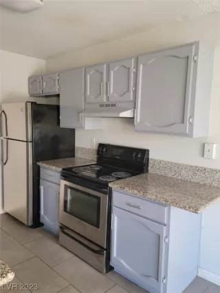 Photo #3: 2495799 Listing 