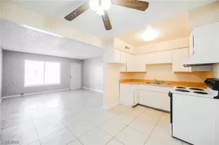 Photo #2: 2495862 Listing 