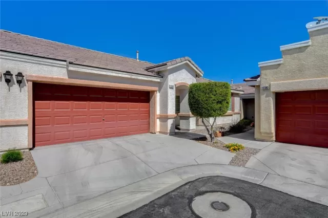 MLS: 2495909 Condo For Sale