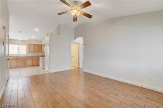 Photo #3: 2495909 Listing 