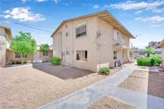 Photo #4: 2495921 Listing