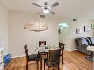 Photo #6: 2495922 Listing