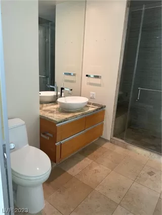 Photo #6: 2495925 Listing 