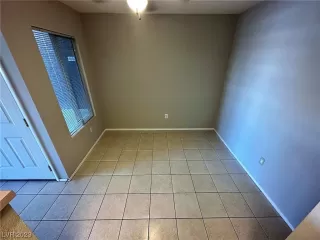 Photo #4: 2495932 Listing 