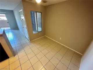 Photo #5: 2495932 Listing 