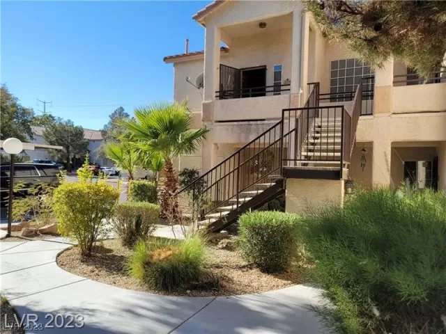 MLS: 2495943 Condo For Sale