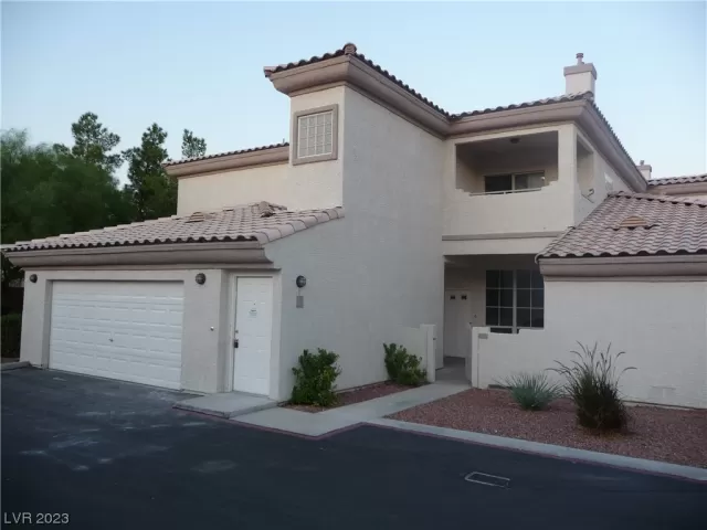 MLS: 2495986 Condo For Sale