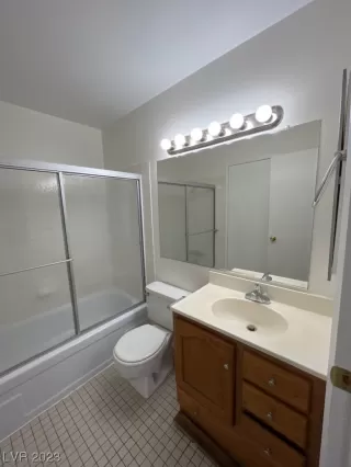 Photo #6: 2495990 Listing 