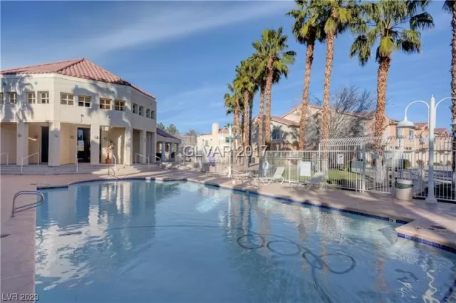 MLS: 2495996 Condo For Sale