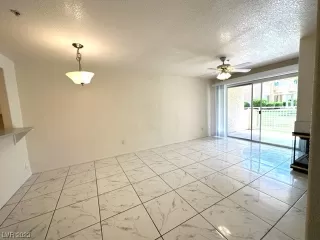 Photo #4: 2495996 Listing 