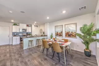 Photo #6: 2495997 Listing 