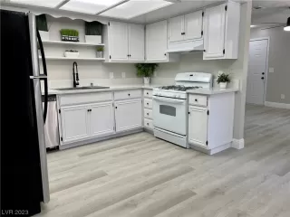 Photo #6: 2496011 Listing 