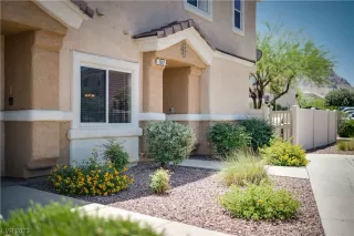 Photo #2: 2496020 Listing