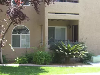 Photo #2: 2496026 Listing 