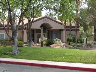 Photo #1: 2496031 Listing 