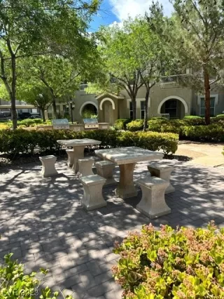 Photo #2: 2496034 Listing