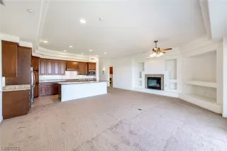 Photo #2: 2496041 Listing