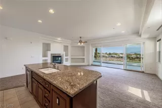 Photo #6: 2496041 Listing