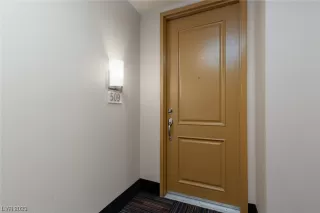 Photo #2: 2496046 Listing 